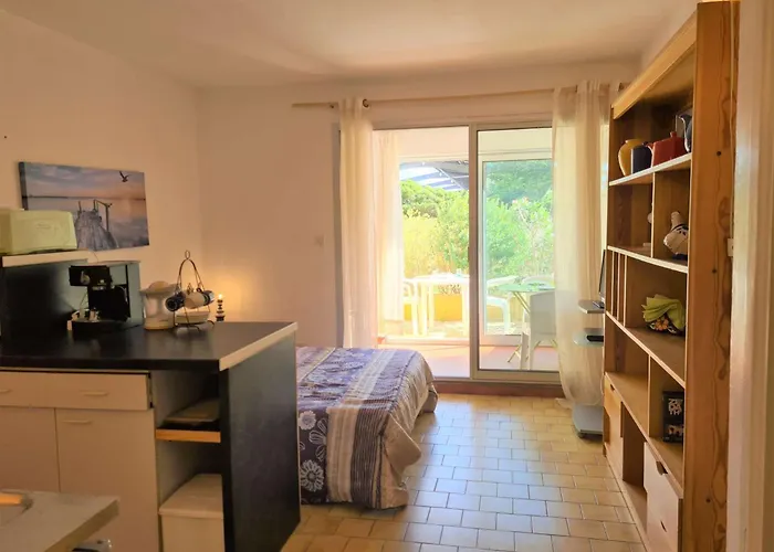 - Cap D'agde Ct470-718 *